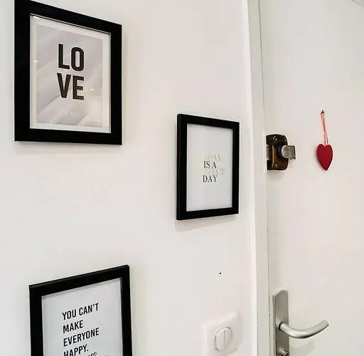 Terrasse Proche Port Et Plages De * Nice